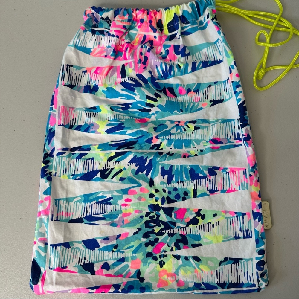 Lilly Pulitzer Colorful Drawstring Cloth Bag‎ - Picture 2 of 8